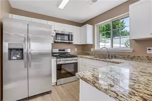 141 W Oaks Pl, Woodstock, GA 30188 - Photo 11