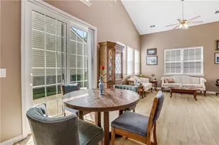 141 W Oaks Pl, Woodstock, GA 30188 - Photo 9
