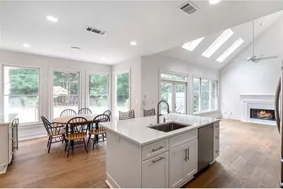 4027 Stephens Mill Run NE, Atlanta, GA 30342 - Photo 13