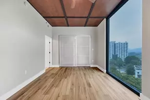 3324 Peachtree Rd NE, Atlanta, GA 30326 - Photo 19