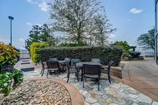 3324 Peachtree Rd NE, Atlanta, GA 30326 - Photo 33