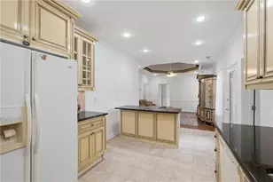 1340 Eryn Cir, Suwanee, GA 30024 - Photo 53
