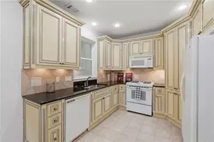 1340 Eryn Cir, Suwanee, GA 30024 - Photo 51