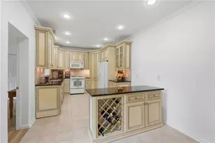 1340 Eryn Cir, Suwanee, GA 30024 - Photo 49