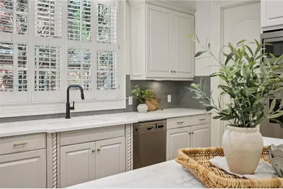 2996 Howell Mill Road NW, Atlanta, GA 30327 - Photo 15