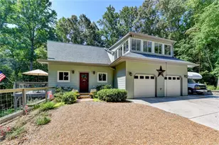 6173 Pine Cir, Flowery Branch, GA 30542 - Photo 9