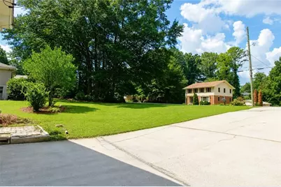 703 Foxcroft Trail SE, Marietta, GA 30067 - Photo 3