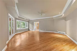 1037 Davis Dr, Sandy Springs, GA 30327 - Photo 25