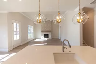 1010 Eastman Ct, Hoschton, GA 30548 - Photo 7