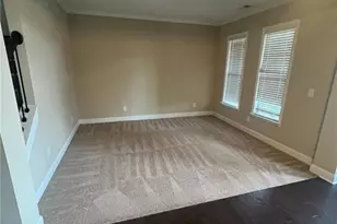 524 Tyne Dr, Lawrenceville, GA 30044 - Photo 3
