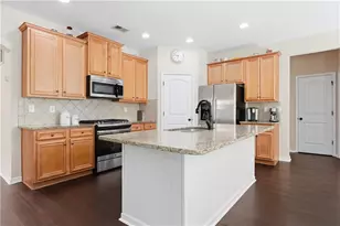 2710 Evan Manor Ln, Cumming, GA 30041 - Photo 11
