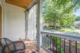 8540 Edwardton Dr, Roswell, GA 30076 - Photo 5