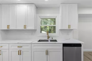 3214 Kimberly Woods Ct SW, Lilburn, GA 30047 - Photo 3