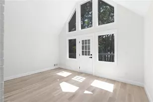 3214 Kimberly Woods Ct SW, Lilburn, GA 30047 - Photo 5