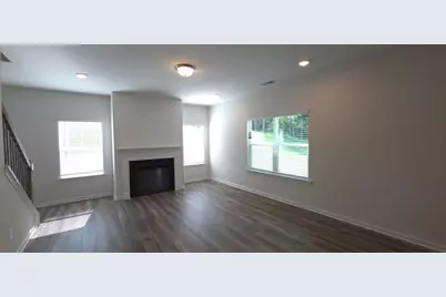 523 Grover Street, Hoschton, GA 30548 - Photo 3