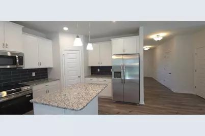 523 Grover Street, Hoschton, GA 30548 - Photo 5