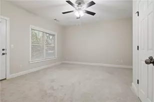 1262 Brickton Dr NW, Atlanta, GA 30318 - Photo 33