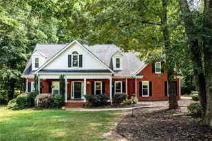 1011 Lakeside Ct, Bishop, GA 30621 - Photo 1