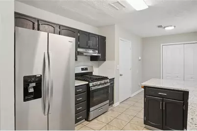 1050 Chapman Circle, Stone Mountain, GA 30088 - Photo 13