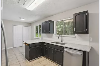 1050 Chapman Circle, Stone Mountain, GA 30088 - Photo 11