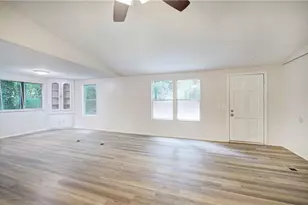 5160 E Holiday Ct SE, Acworth, GA 30102 - Photo 5