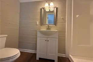 28 Quarry St, Gainesville, GA 30501 - Photo 5