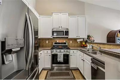 4228 Chatham Ridge Drive, Buford, GA 30518 - Photo 9