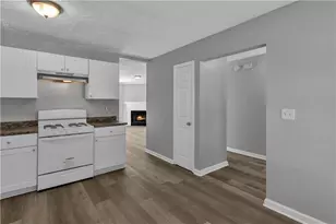 3559 Ashley Station Dr SW, Marietta, GA 30008 - Photo 5