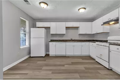 3559 Ashley Station Drive SW, Marietta, GA 30008 - Photo 3