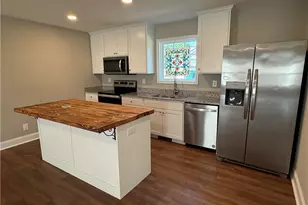 5915 Maiden Ln, Lula, GA 30554 - Photo 3