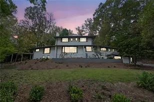 3018 W Pine Valley Rd NW, Atlanta, GA 30305 - Photo 1