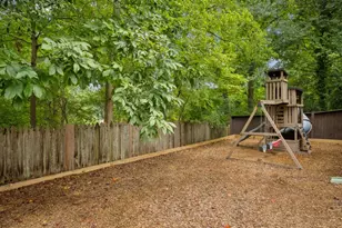 1248 Stillwood Dr NE, Atlanta, GA 30306 - Photo 9