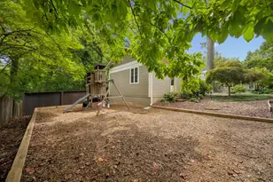 1248 Stillwood Dr NE, Atlanta, GA 30306 - Photo 57