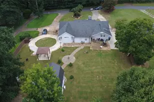 569 Garner Way NW, Lilburn, GA 30047 - Photo 11