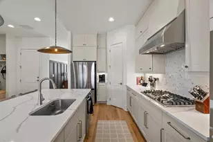 1944 James Red Moore Blvd, Atlanta, GA 30318 - Photo 9