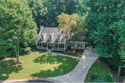 1024 Derby Run NW, Marietta, GA 30064 - Photo 3