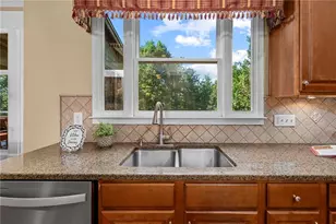 325 N Brooke Dr, Canton, GA 30115 - Photo 17