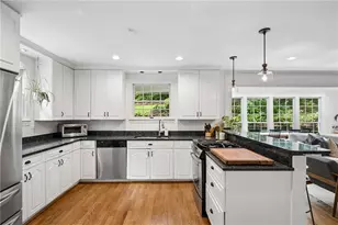 732 Channing Dr NW, Atlanta, GA 30318 - Photo 9