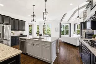 12711 Ruth's Farm Way, Alpharetta, GA 30004 - Photo 5
