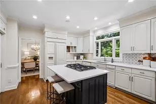 129 Ridgetree Ln, Marietta, GA 30068 - Photo 9