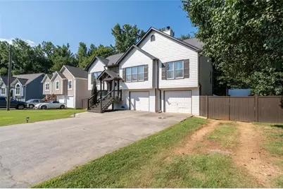 4765 Julian Way, Acworth, GA 30101 - Photo 3