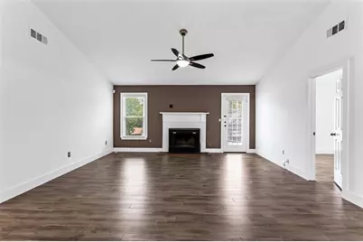 140 Grayland Creek Drive, Lawrenceville, GA 30046 - Photo 15