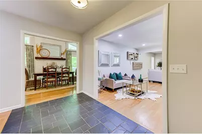 570 Elden Drive, Atlanta, GA 30342 - Photo 3