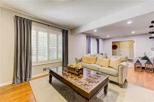 570 Elden Dr, Atlanta, GA 30342 - Photo 7