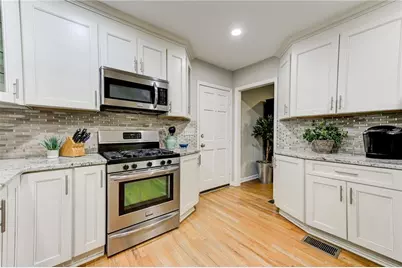 570 Elden Drive, Atlanta, GA 30342 - Photo 11