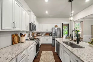 437 Bishop Ln, Woodstock, GA 30188 - Photo 11