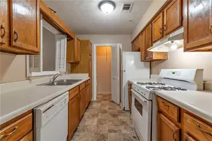 2250 Wellington Cir, Lithonia, GA 30058 - Photo 7