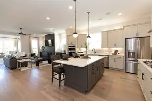 899 Eastman Ct, Hoschton, GA 30548 - Photo 3