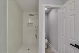 2389 Highpoint Rd, Snellville, GA 30078 - Photo 7