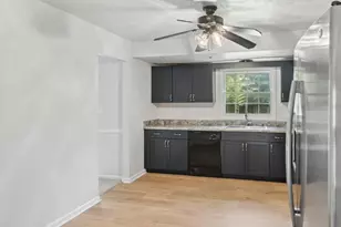 6342 Bell Haven Ln, Riverdale, GA 30296 - Photo 17